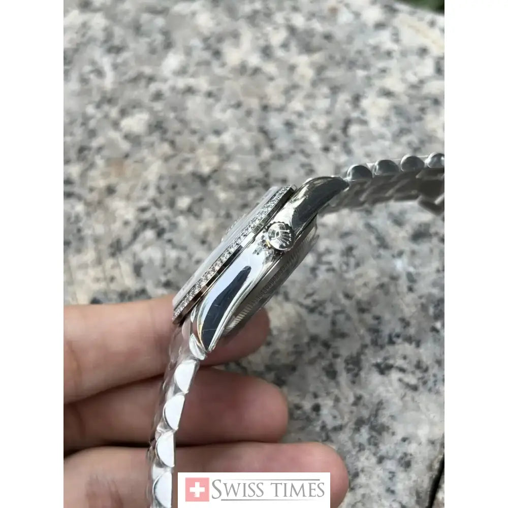 D-Date 36mm White Gold Paved Rainbow