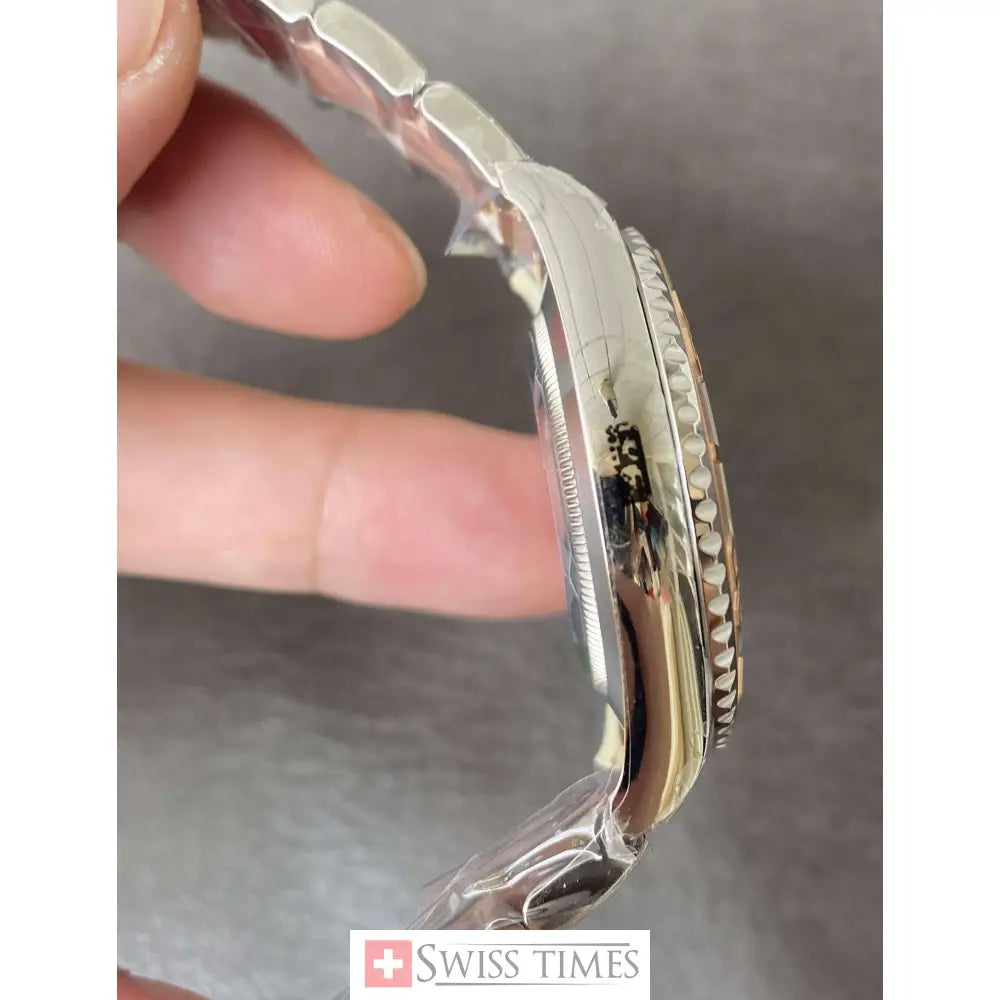 Rolex Yacht-Master 40 Two Tone Pink Gold Black Dial