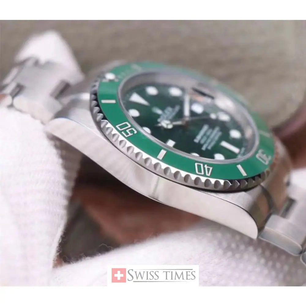 Sub Date SS Green Hulk Ceramic Bezel
