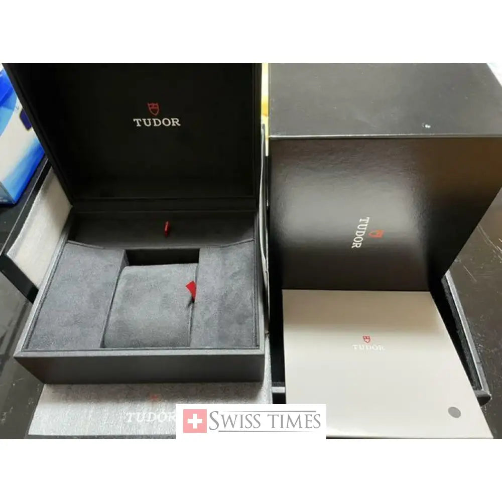Tudor Box