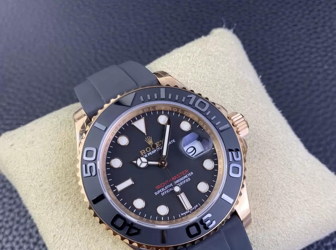 Rolex Yacht-Master 40 Everose Gold OysterFlex