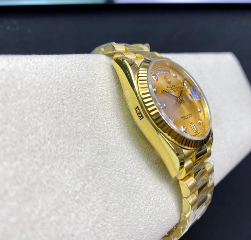 Rolex Day-Date 36mm Yellow Gold President Champagne Baguette Dial